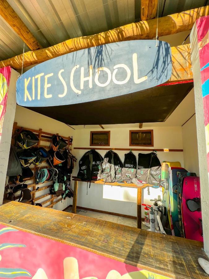 Indiana Kite School And Hostel Cumbuco Exteriér fotografie